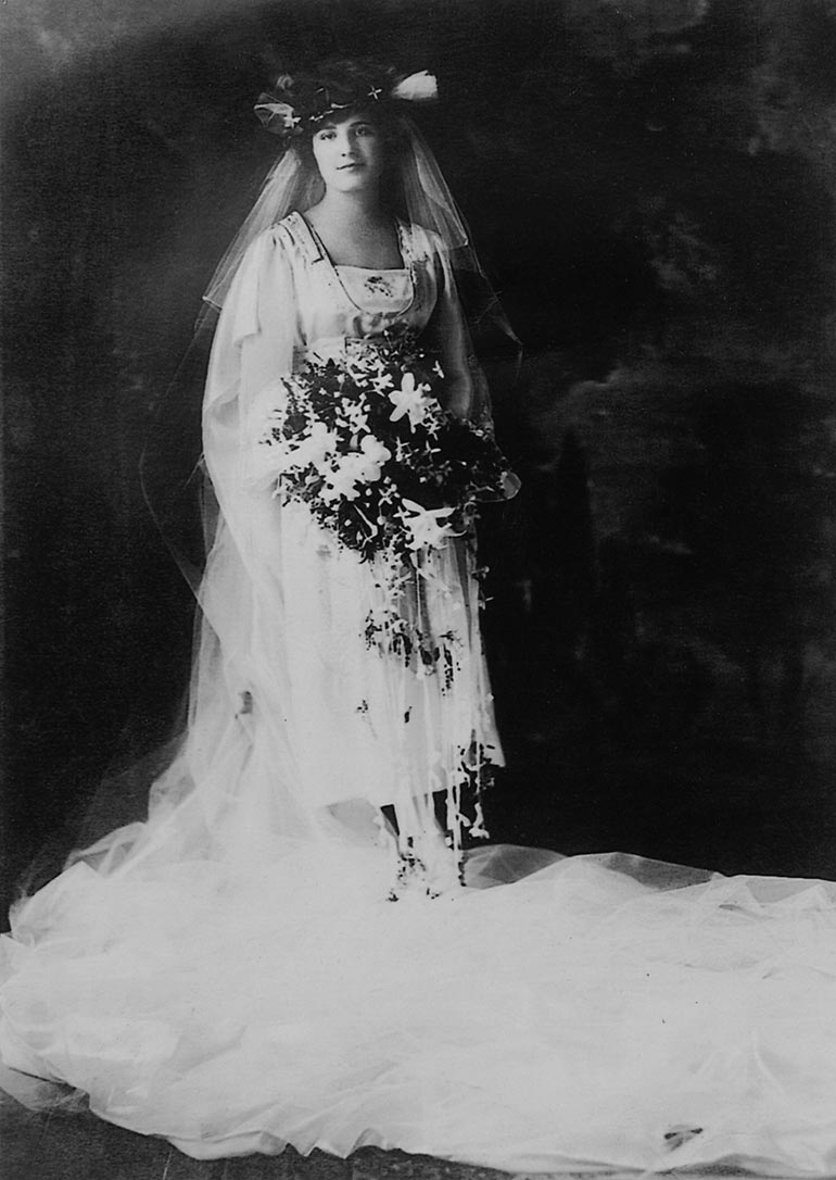 Photo of Zelie de Lussan Porter Ely in her wedding dress. August 30, 1917